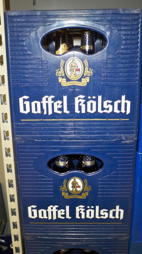 Kiste Gaffel Kölsch im Kaufland Köln-Mülheim © Thilo Götze