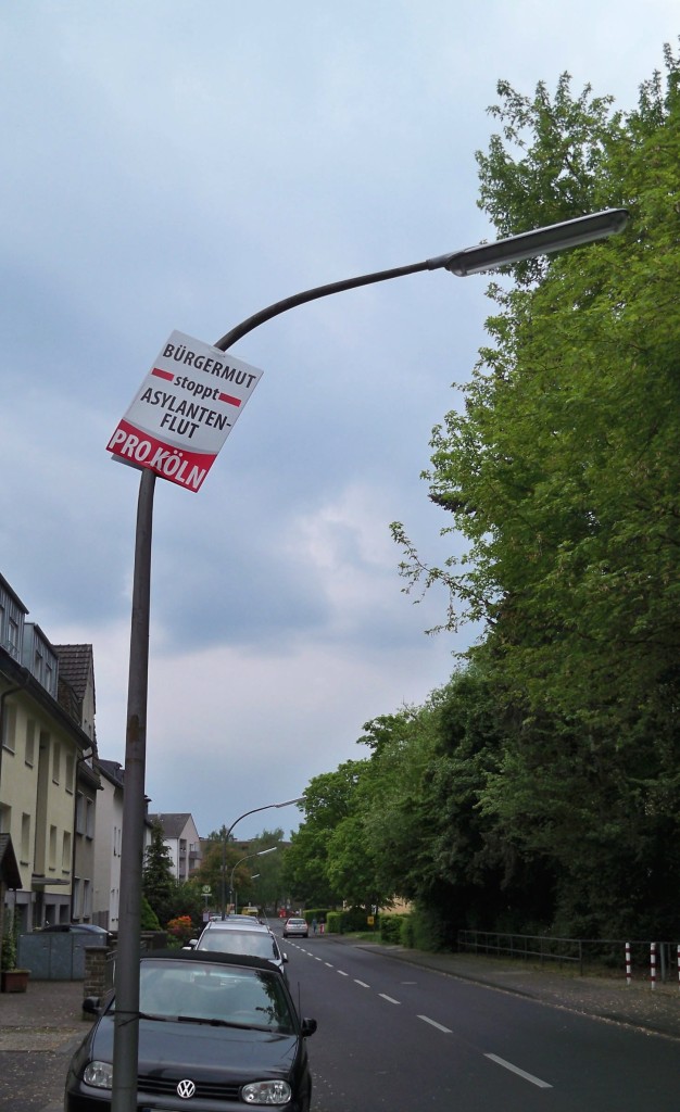Pro Köln Wahlplakat hoch wie möglich gehängt © Thilo Götze