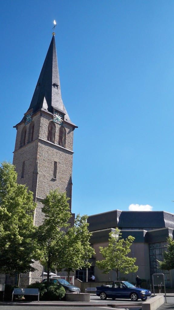Katholische Pfarrkirche Sankt Franziskus Gummersbach © Landesblog NRW